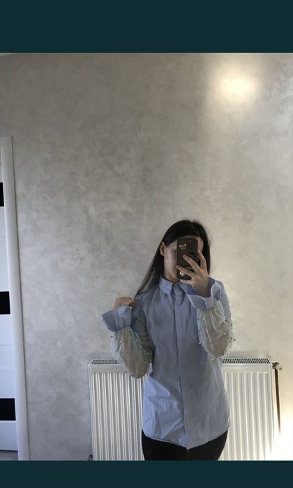 Блуза блакитна s (знижка)