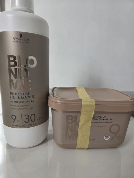 Професійний набір для освітлення Schwarzkopf Professional BLONDME