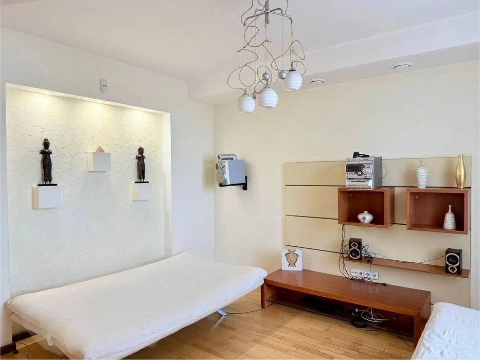 Продам квартиру парк Шевченка