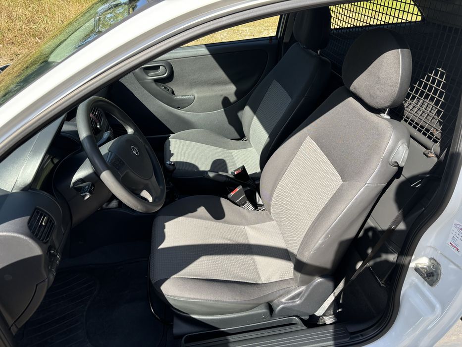 Opel corsa 1.3 cdti - comercial