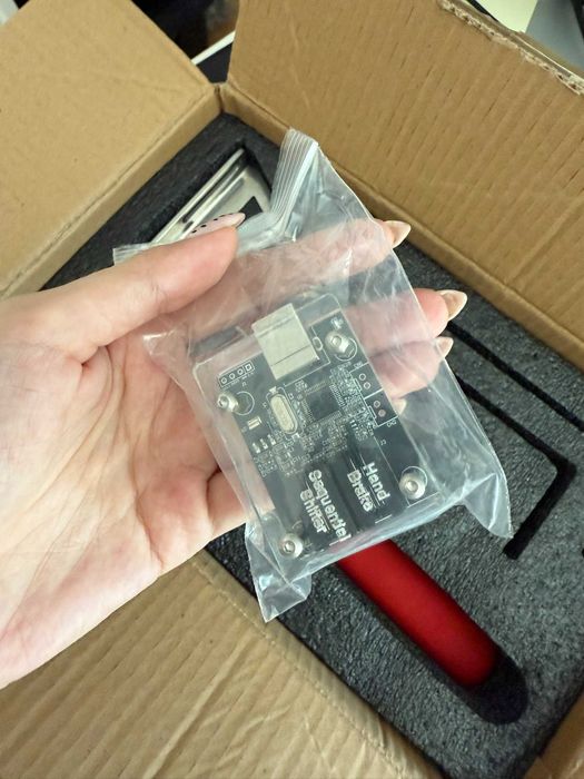 Komputerowy hamulec ręczny USB Logitech do symulatorów wyścigowych SimJack