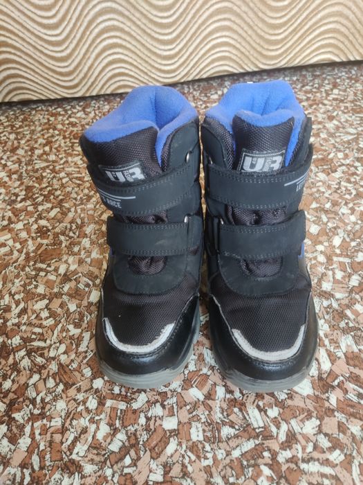 Продам зимові ботинки на хлопчика бренду Tom.m