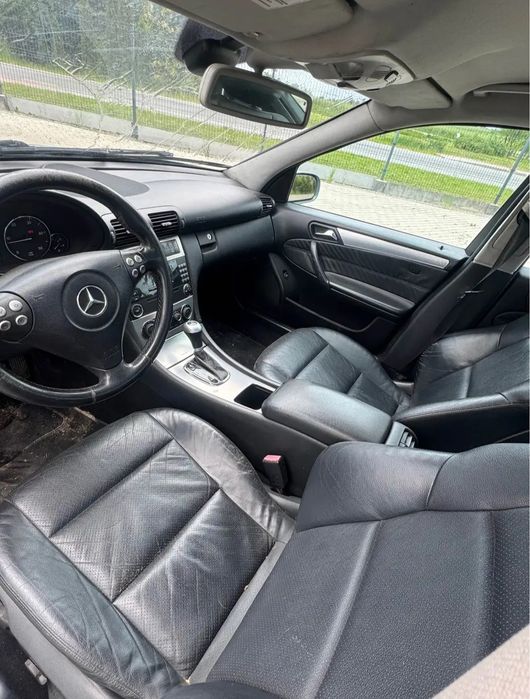 Авто для військових Mercedes-Benz c220 2004 рік автомат