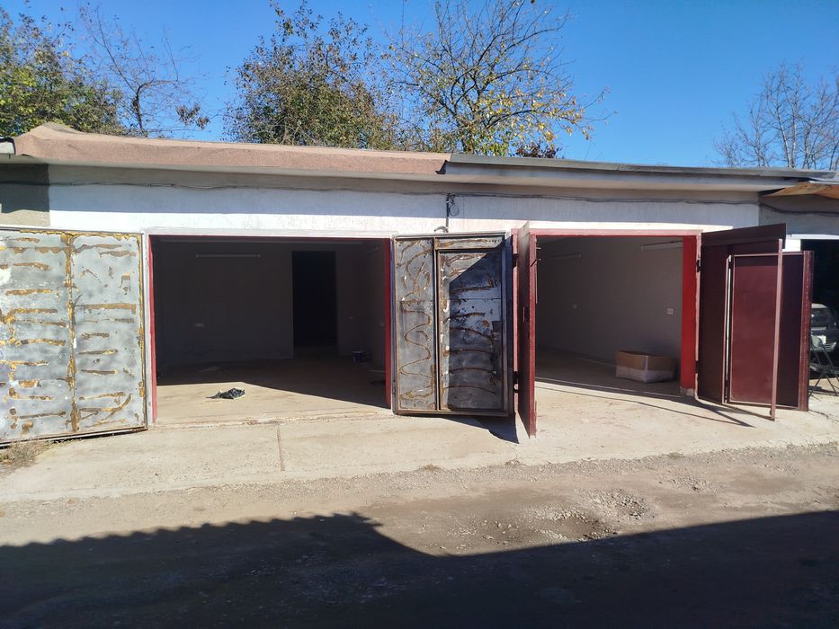 Оренда двух гаражів