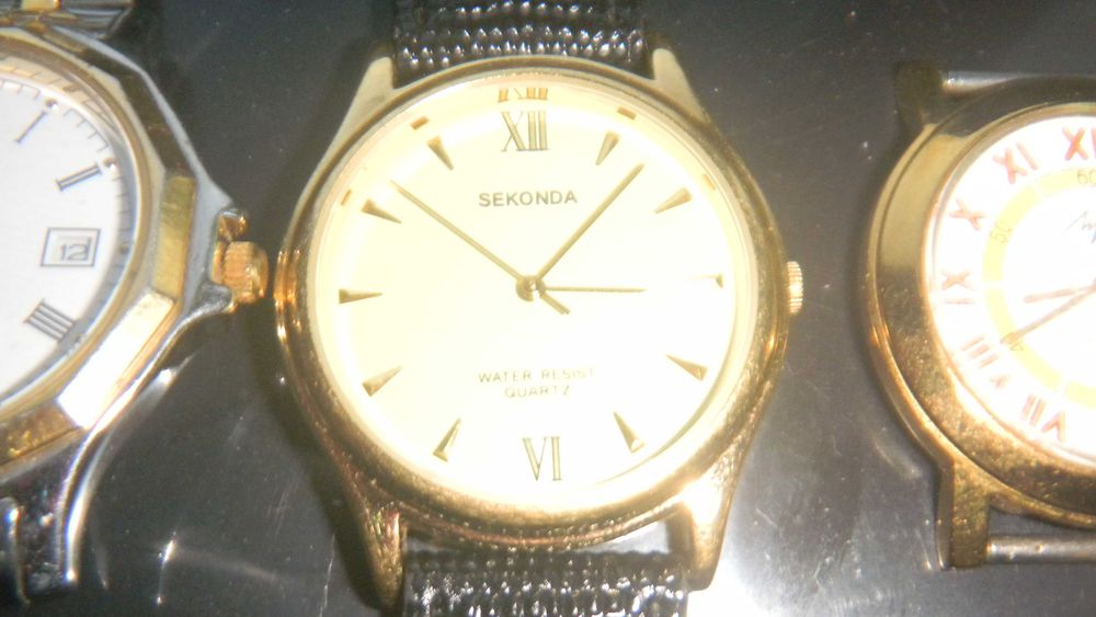 часы ЛУЧ и SECONDA кварц