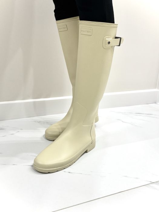 Kremowe wysokie kalosze gumowce Hunter Refined 39