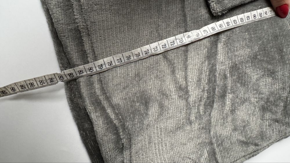 Nowa kocobluza bluza ciepla z kieszeniami kapturem uniwersalna