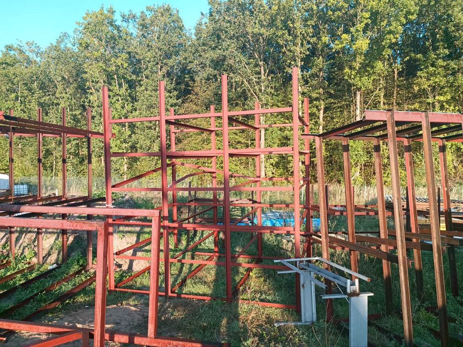 Sprzedam regały magazynowe masywne solidnie wykonane 2,50/1kg