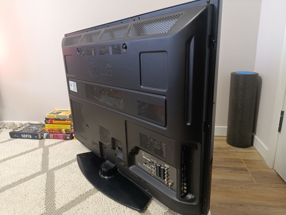 Телевизор LG 42PQ2000