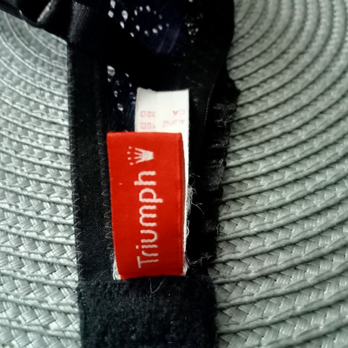 Biustonosz Triumph 70D