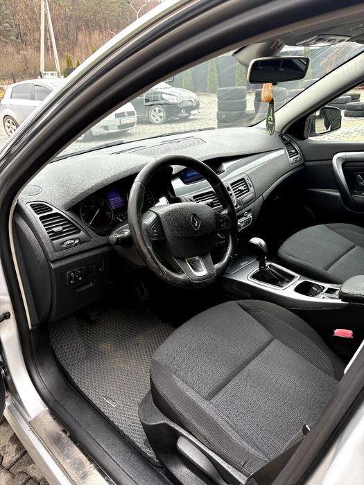 Laguna 3 1.5dci комплектація premium безключовий 2 ключа