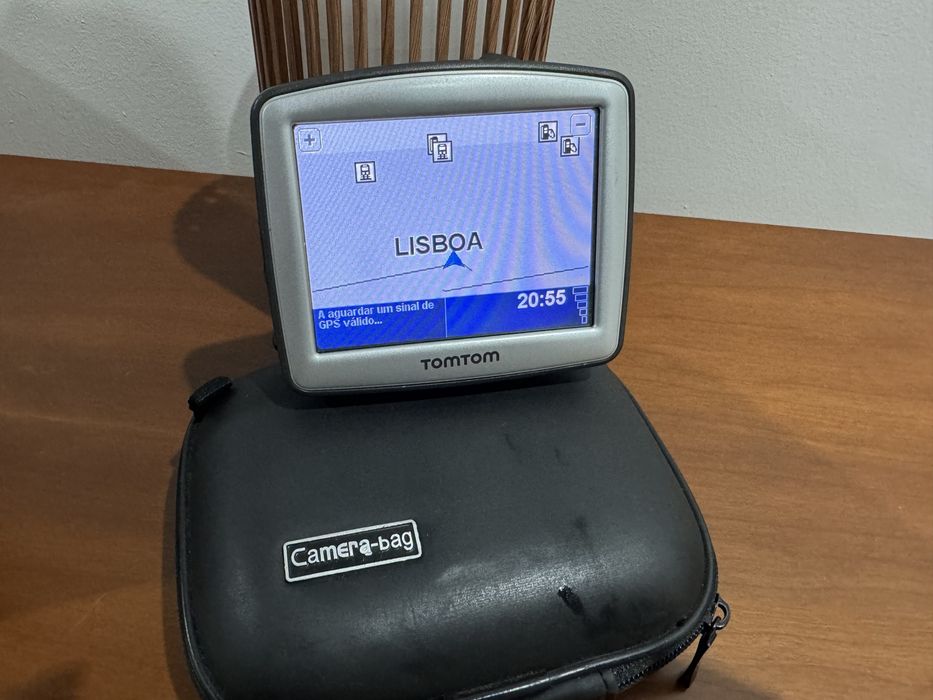 GPS Tom Tom XL - bom estado