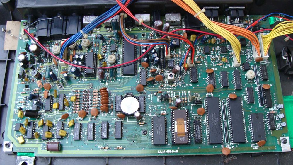 korg poly 800 2 sztuki uszkodzone