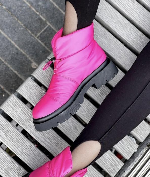 Ботинки дутики яркие розовые фуксия