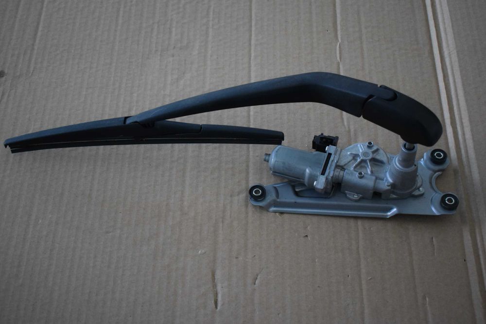 silniczek tylnej wycieraczki ramie FIAT FREEMONT 12R.