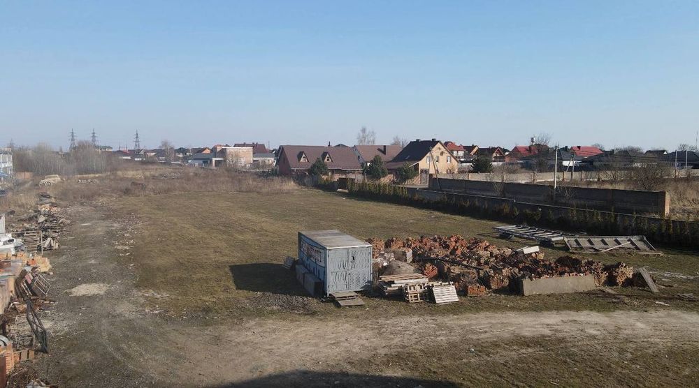 Земельна ділянка під багатоквартирну забудову