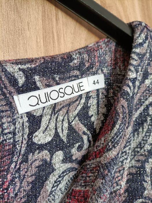 Szara sukienka we wzór 44 XXL Quiosque