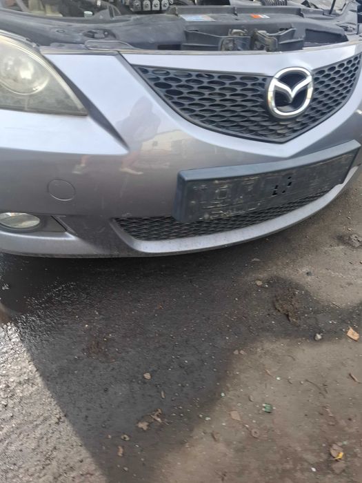 Zderzak przód Mazda 3 BK sedan