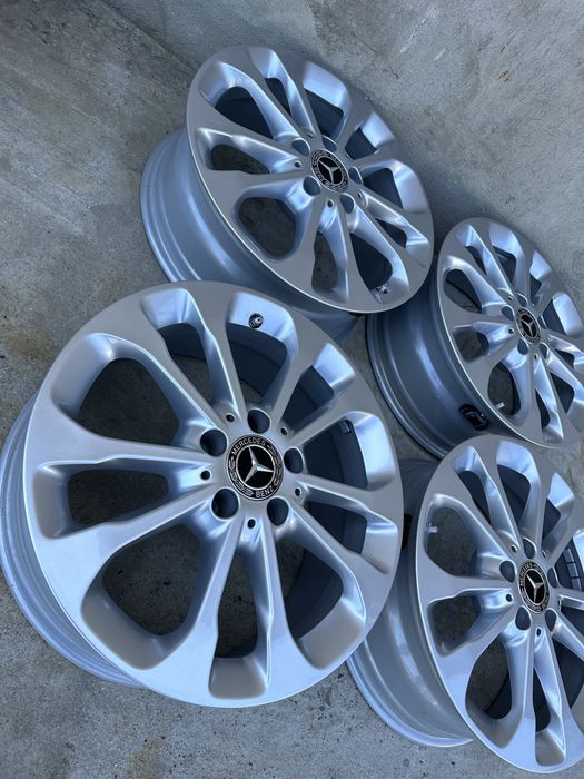 Диски 17 5,112 ЕТ38 6,5jx17h2 Mercedes GLa w156
