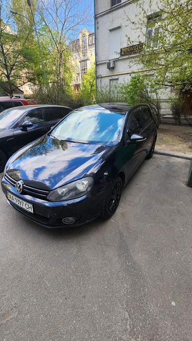 Фолсфаген голф 1 власник продаж