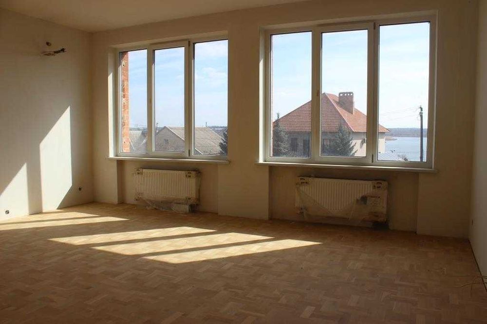 Продаж будинку в парковій зоні  вул. Ладозька, 44 квартал