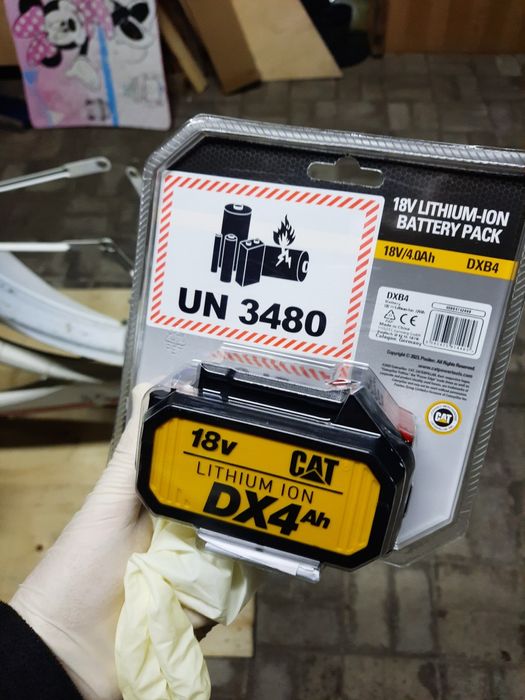 CAT DX4 Ah 18v bateria nowa