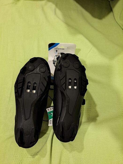 Sapatos de encaixe de senhora,  tamanho 38