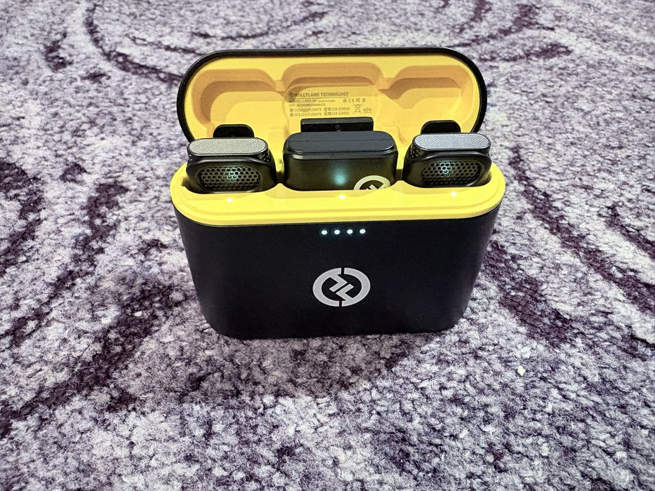 Петличний мікрофон Hollyland M1 Duo.