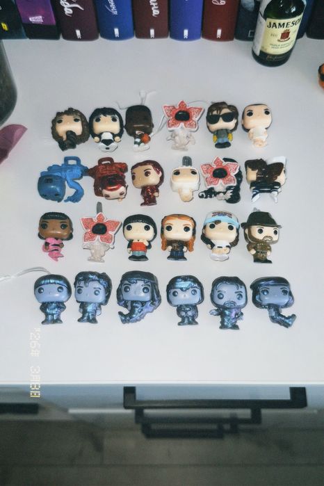 Колекція фігурок Kinder Joy Stranger Things (24 шт)