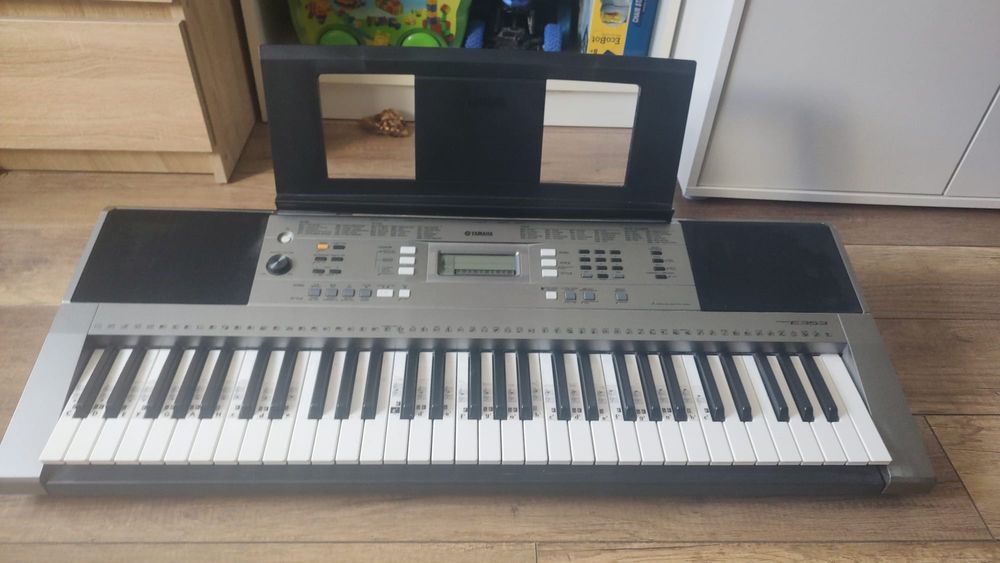 Keyboard Yamaha PSR-E353