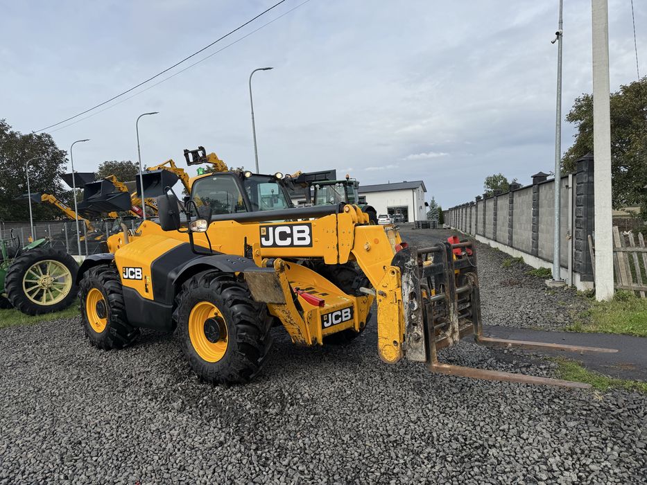 JCB 540-140 телескопічний навантажувач