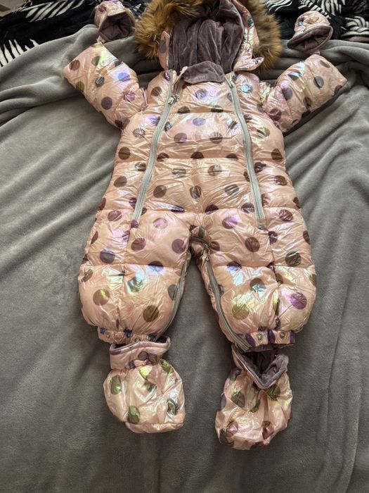 Продам детский зимний комбинезон трансформер розовый теплый