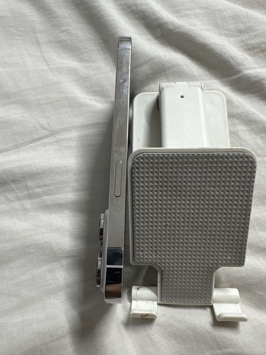 Iphone14pro 256gb bateria 83%