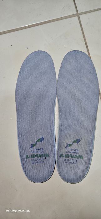 Botas de Caminhada/Montanha LOWA Khumbu II GTX (Gore-Tex / Vibram) – Tam. 38