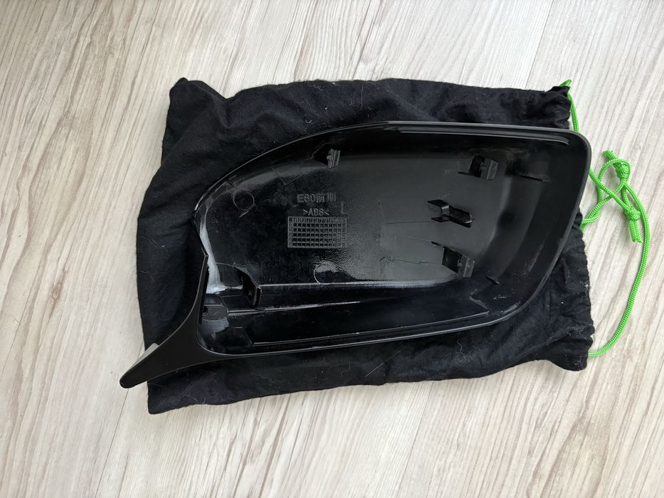 Накладки бічних дзеркал BMW E60/E61