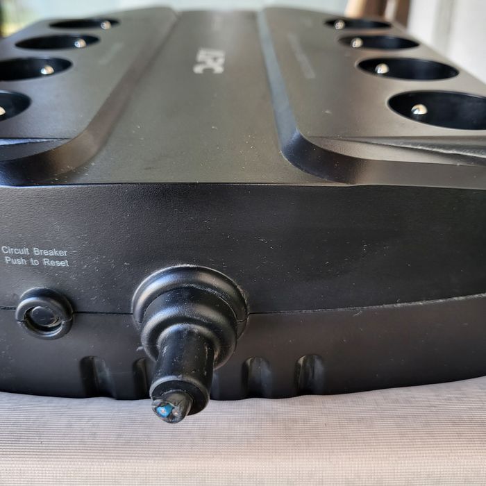 APC Back UPS ES 550