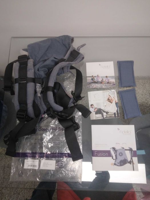 Mochila Evolutiva FIDELLA - Modelo Fusion Full Buckle Baby Carrier