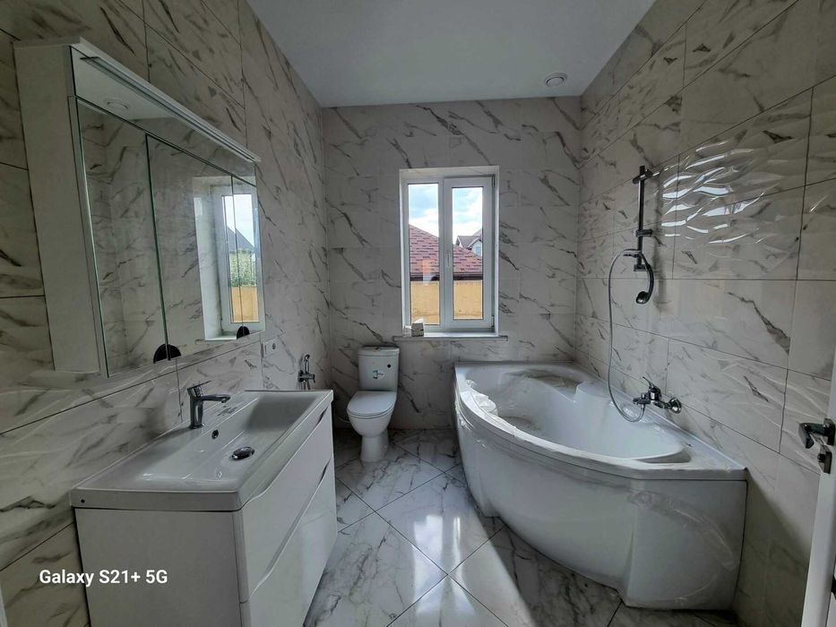 Продам 1 эт. новый дом 135 кв.м. в с.Осещина,9 соток земли от хозяина