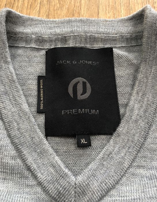 Sweter męski wełniany merino  Jack&Jones szary w serek XL