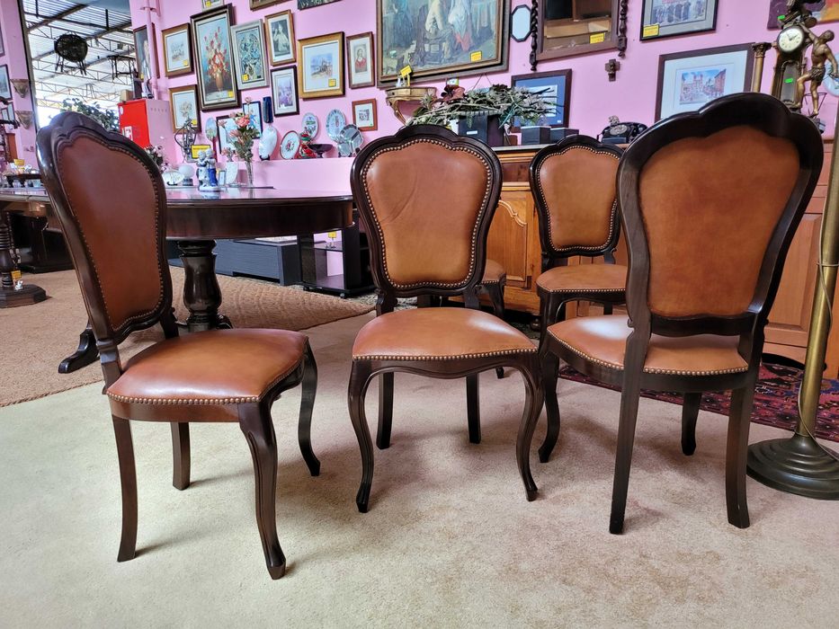 Cadeiras de sala em madeira maciça e pele - óptim