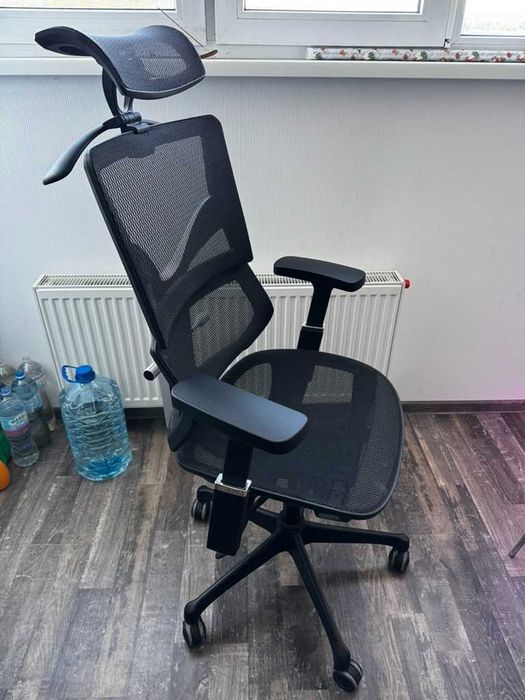 Ергономічне крісло підійде геймерам без пошкоджень матеріал сітка