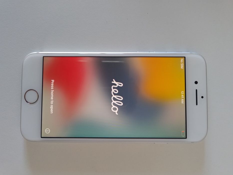 iPhone 8 64GB Branco/Prateado - Bom Estado