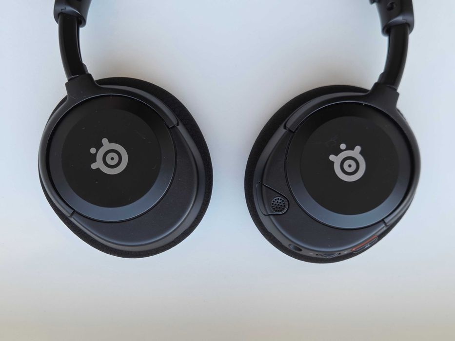 Гарнітура SteelSeries Arctis Nova 1 у відмінному стані