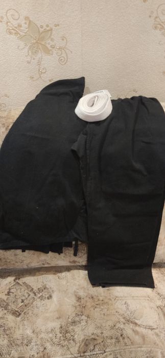 Продам кимоно чорное ,белое