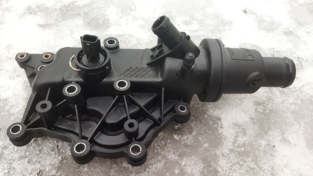 Термостат оригінальний робочий з Мегана 3 1.6 бензин.