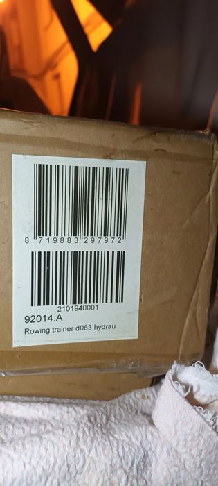 Máquina remos 5 níveis com resistência hidráulica.