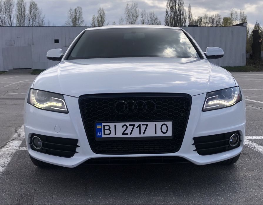 Ауді а4 b8 2012рік.