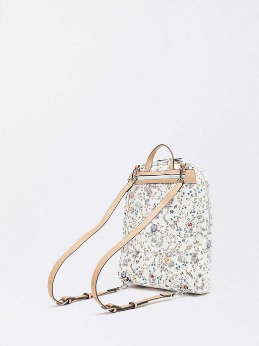 Mochila para portátil da Parfois com fecho avariado