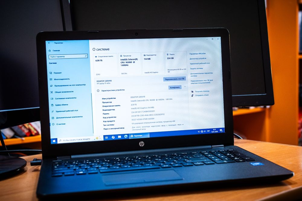 HP 15-ra021ur | Ідеальний стан | Windows 10 Домашня