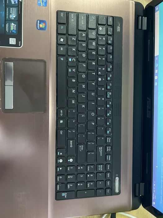 Laptop ASUS X73E-TY195V torba